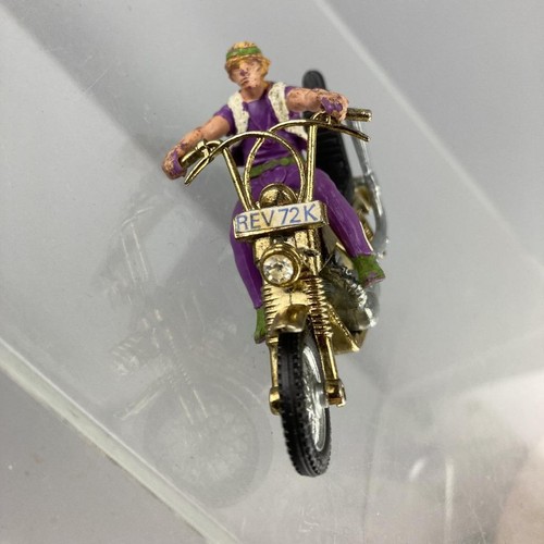 Britains beeza chopper - -,