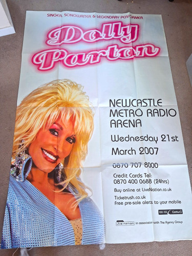 Dolly parton newcastle - newcastle, 5ft
