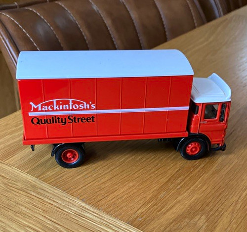 Corgi aec mackintosh - corgi, mackintosh’s