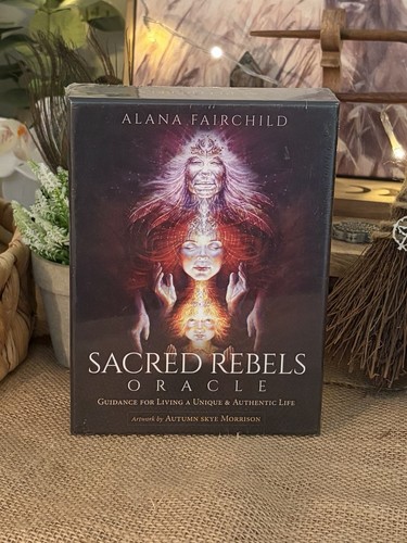 Sacred rebels borderless - sacred,
