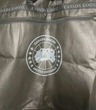 CANADA GOOSE authentic garment