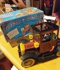 1970s Japanese Tin Toy