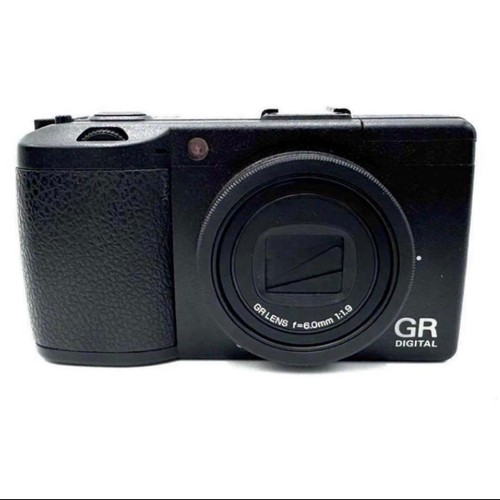 Ricoh digital iii - digital, compact