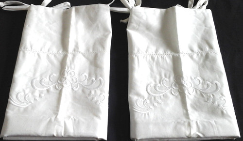 Ikea pair creamy white - pair,