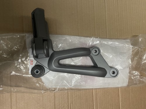 Sym wolf sb125 right pedal - wolf,