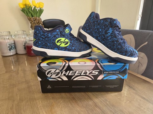 Boys heelys trainers - heelys, boxed