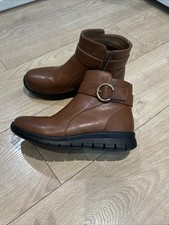 Women’s Brown Boots Size 7