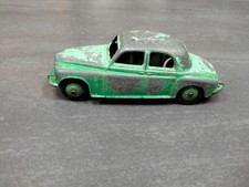 Dinky Toys No. 156 - Rover 75