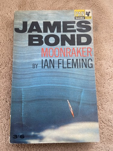 James bond moonraker ian - bond,