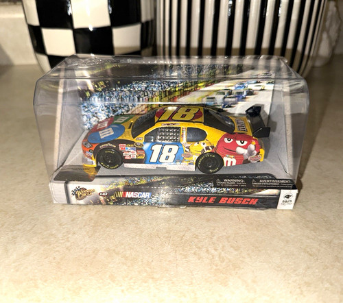 Winner circle 43 kyle - winner's,