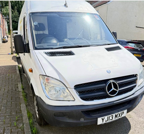 Mercedes benz sprinter - mercedes-benz,