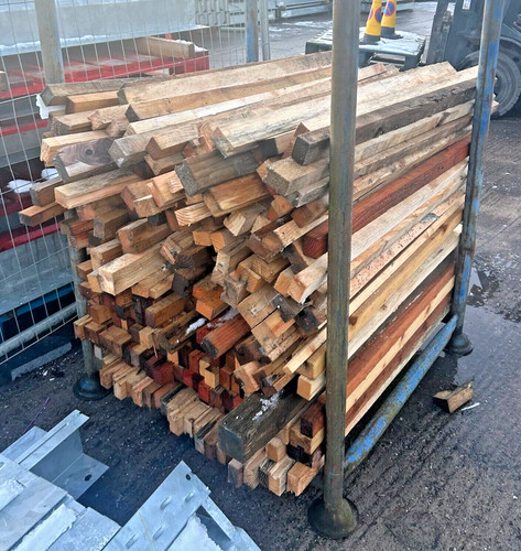 Stillage full timber - full, of