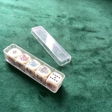 5 Vintage Creme Poker Game