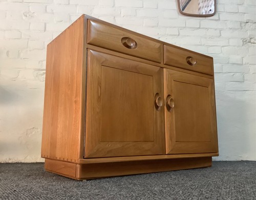 Ercol windsor sideboard - ercol,