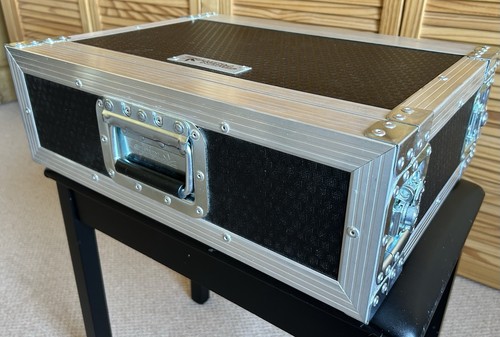 Swan flight case - flight, high