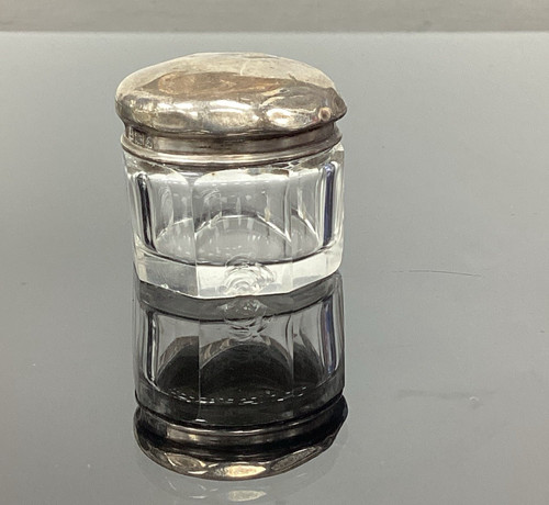 Antique glass pill rouge - pill/, pot
