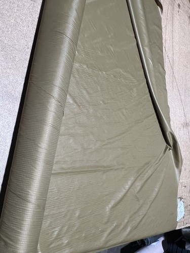 Dark tan ripstop nylon - tan,