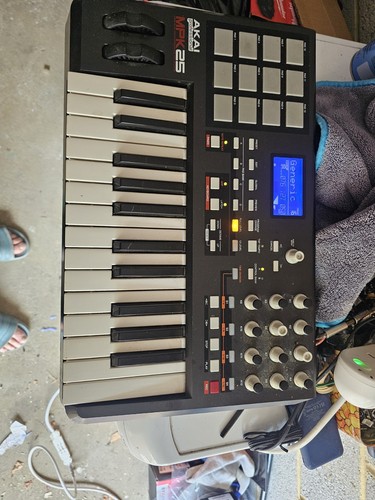 Akai professional mpk25 key - professional, 25-key
