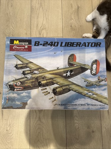 Monogram 24d liberator model - b-24d,