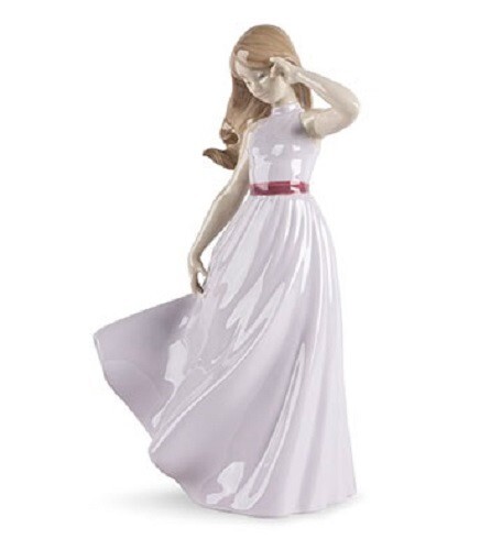 Nao lladro porcelain - by,
