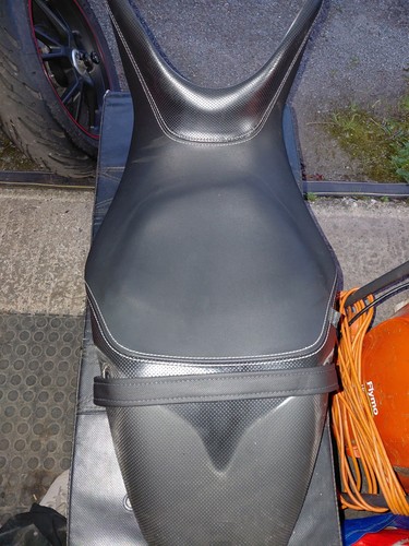 Triumph speed triple - triumph,