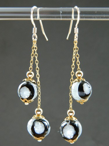 Vintage black white - black,