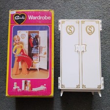 1970's Sindy Wardrobe in original box in good condition condition