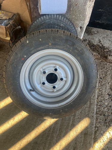 Trailer wheel and tyre - trailer,