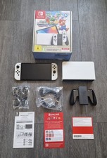 Nintendo Switch OLED (64gb) -