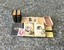 Artisan Dolls House Miniature