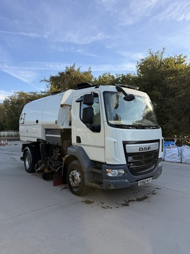 Vt651 road sweeper 2016 - sweeper, daf