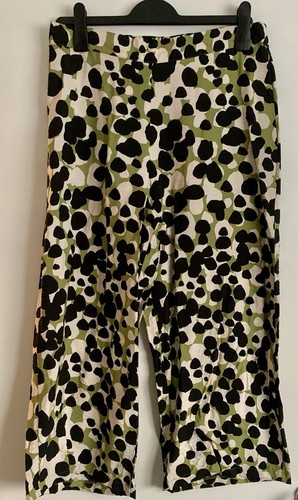 Size medium fitting - size,