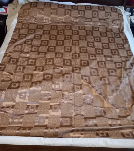 Golden silk kingsize bedspread - golden,