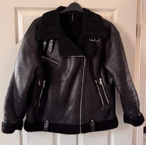 Black faux leather aviator - black,