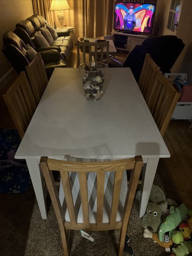 Dining table corner - ,,