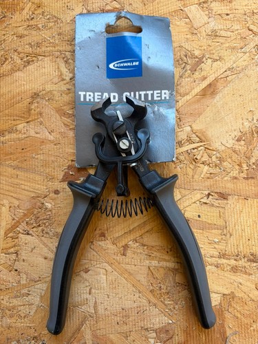 Schwalbe tread cutter tyre - tread,