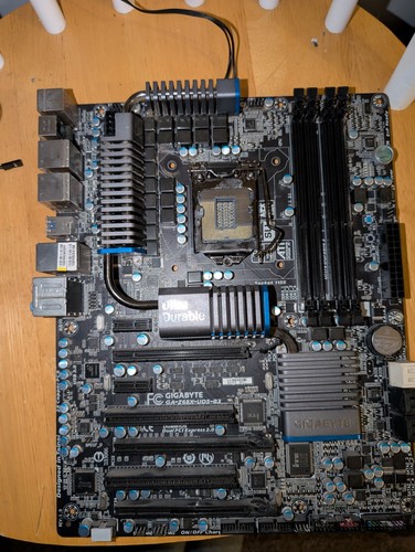 Gigabyte z68x ud5 - ga-z68x-ud5-b3, lga