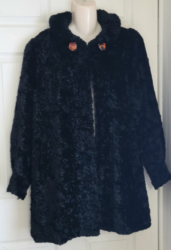 Late 30s alaskan kurl - alaskan,