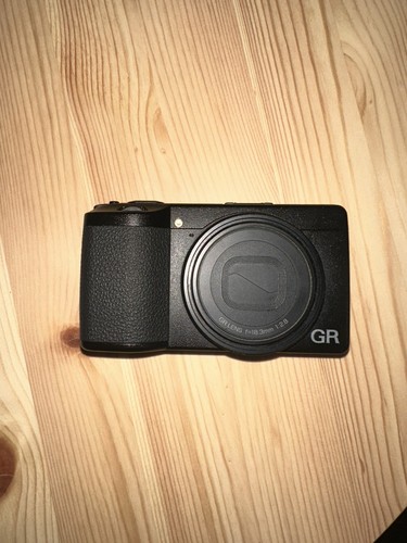 Ricoh compact camera - ricoh, gr