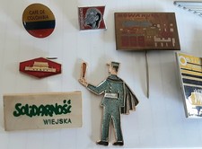 Assorted vintage pin badges - assorted,