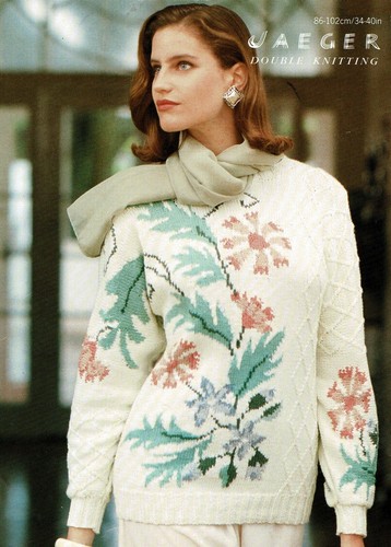 Ladies sweater with flowers