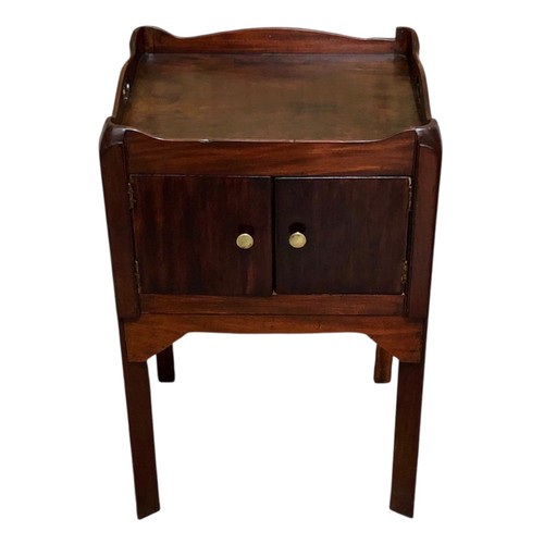 Handsome antique mahogany - handsome,