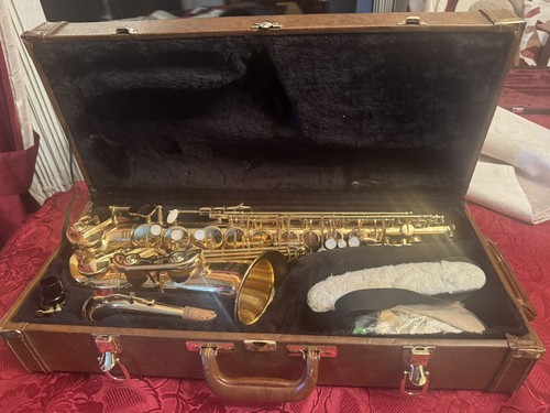Elkhart series alto - ii,