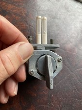 YAMAHA YZF R6 5EB  THUNDERCAT YZF600  FUEL TAP  4TV-24500-00