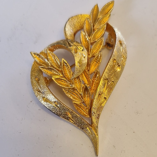 Gold tone metal - tone, &