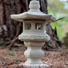 Stone pagoda for Zen garden decoration Concrete lantern statue Outdoor sculpture