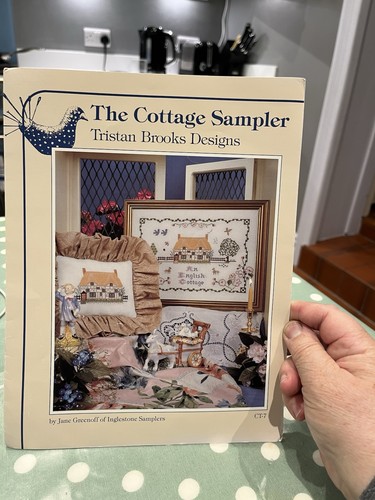 The cottage sampler - cottage, tristan