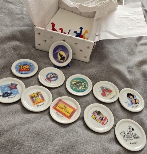 Disney mini collectable plates - disney,