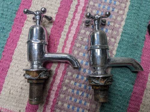 Antique chrome taps sink basin - chrome,