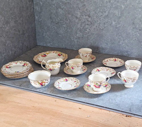 Vintage floral chintz - vintage, bone
